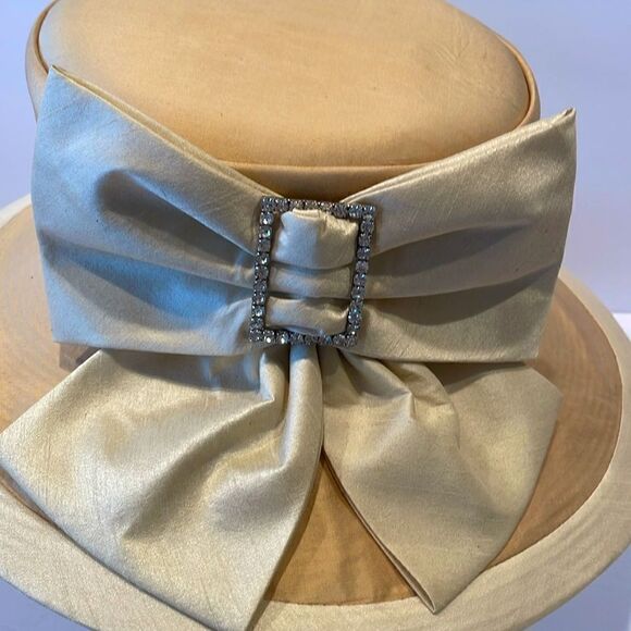 Vintage Donna Vina Couture Satin Hat with Bow Cream main image 4